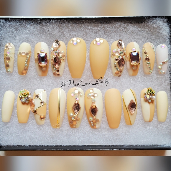 @Nail_me_Baby Other - Luxurious press-ons